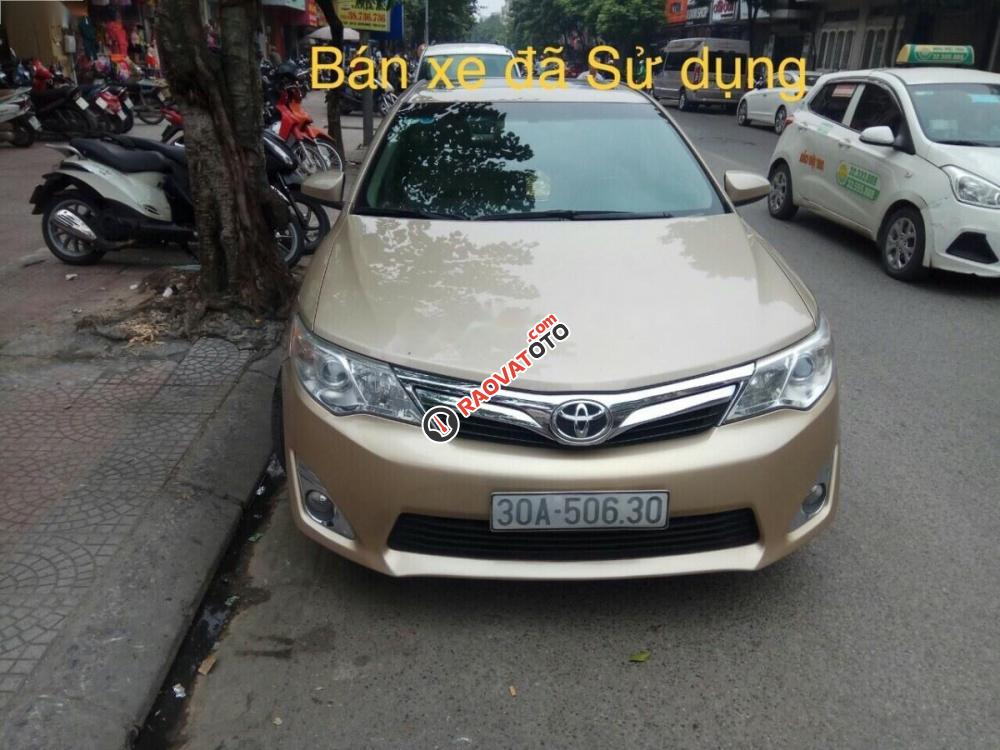 Cần bán lại xe Toyota Camry XLE đời 2013, màu vàng, nhập khẩu-4