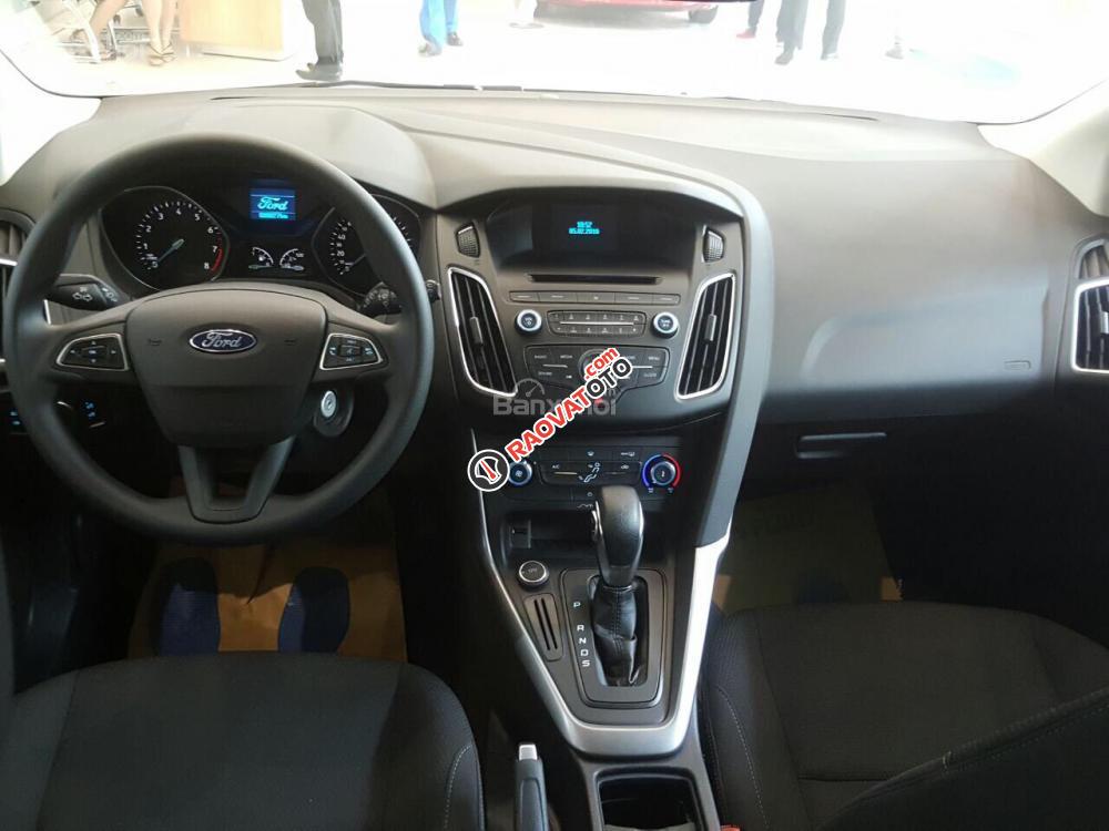 Bán Ford Focus 1.5 Ecoboost 2017 giá tốt nhất tặng BHVC, ghế da, dán phim - LH: 0909 850 255-0