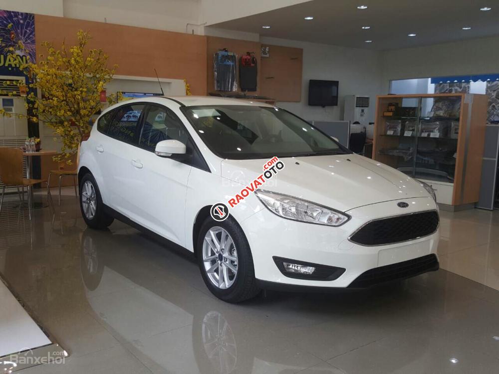 Bán Ford Focus 1.5 Ecoboost 2017 giá tốt nhất tặng BHVC, ghế da, dán phim - LH: 0909 850 255-3