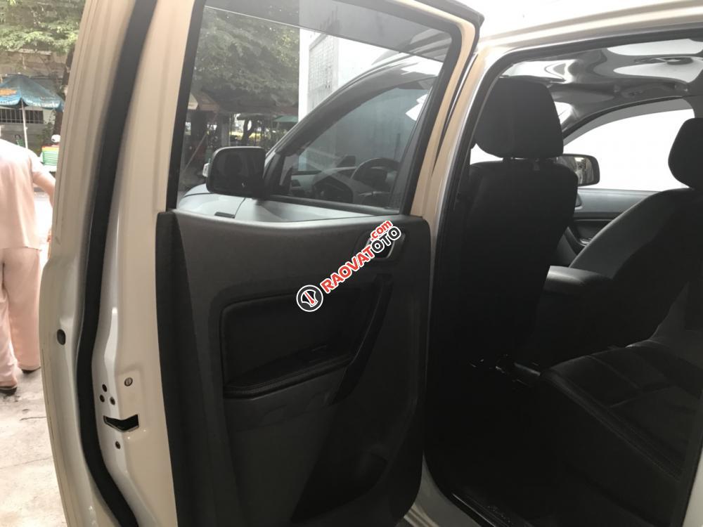 Cần bán Ford Ranger Wildtrack 3.2AT sản xuất 08/2015, màu trắng, nhập Thái Lan-3