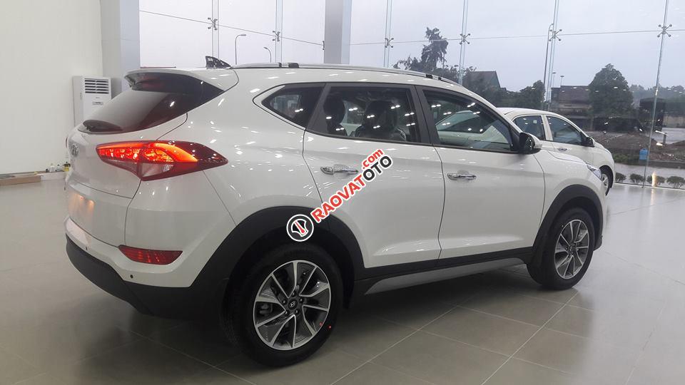 Hyundai Tucson 2.0 AT FWD full xăng - Ưu đãi lên đến 90 triệu, hỗ trợ vay 80% - LH: 0911899459-9