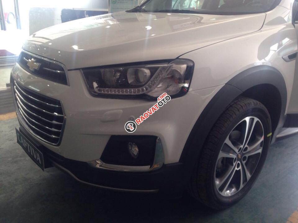 Bán Captiva Revv 2017, màu trắng, Alo trực tiếp để nhận giá rẻ nhất cạnh tranh nhất-3