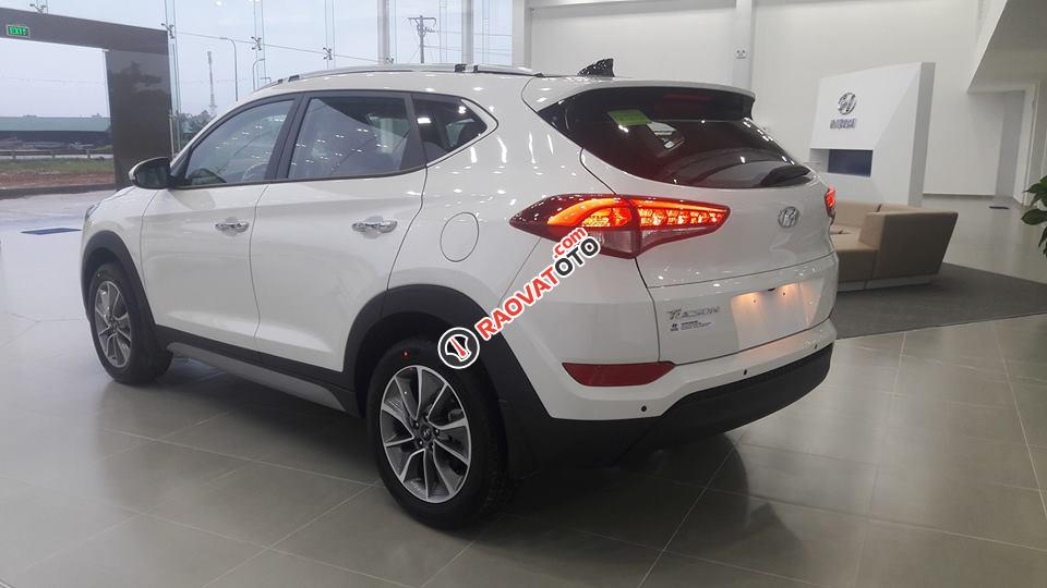 Hyundai Tucson 2.0 AT FWD full xăng - Ưu đãi lên đến 90 triệu, hỗ trợ vay 80% - LH: 0911899459-4