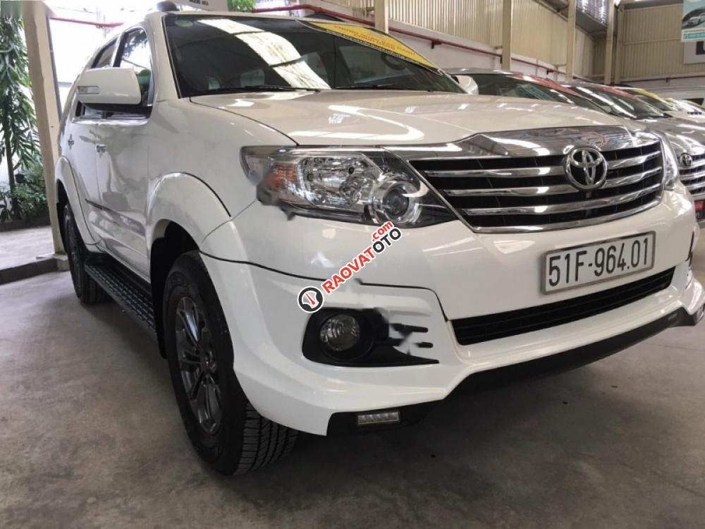 Bán Toyota Fortuner TRD Sportivo năm 2016, màu trắng   -0