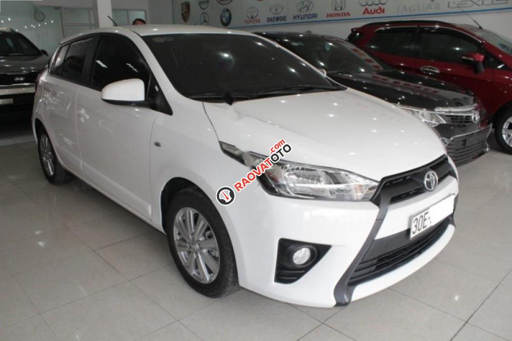 Bán xe Toyota Yaris E đời 2016, màu trắng, nhập khẩu nguyên chiếc -1