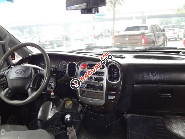 Cần bán Hyundai Starex GRX đời 2005, màu trắng-3