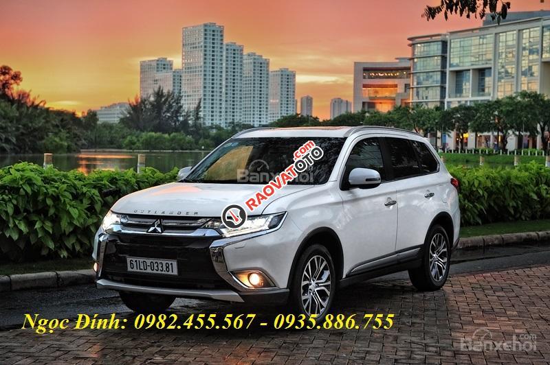 Bán xe Outlander 2.0 nhập Nhật Đà Nẵng, Mitsubishi Outlander Đà Nẵng-0