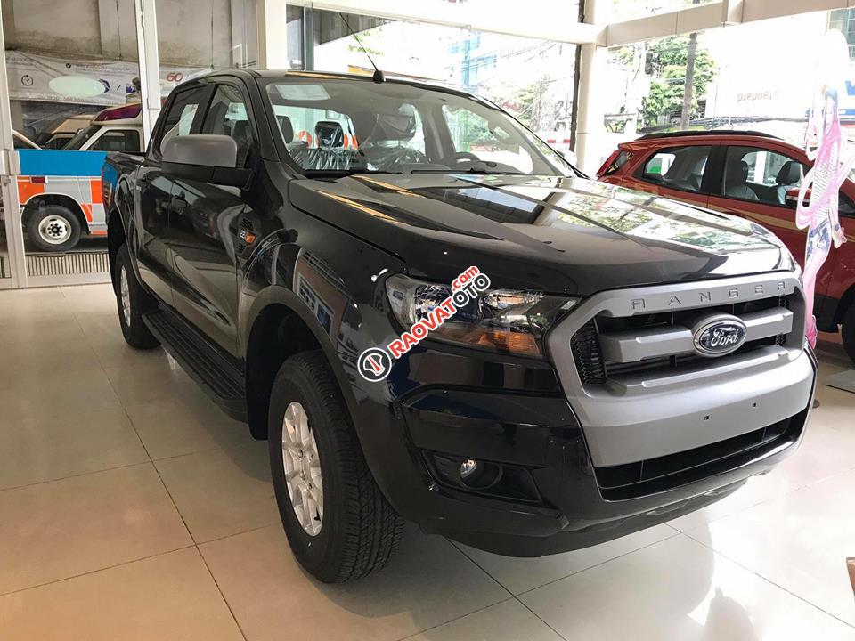 Ford Ranger 2017, giao xe ngay, vay trả góp 90%, tặng thùng, lót thùng, phim, LH: 0938 055 993-1