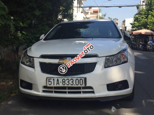 Cần bán lại xe Chevrolet Cruze 1.8LTZ đời 2014, màu trắng số tự động-1