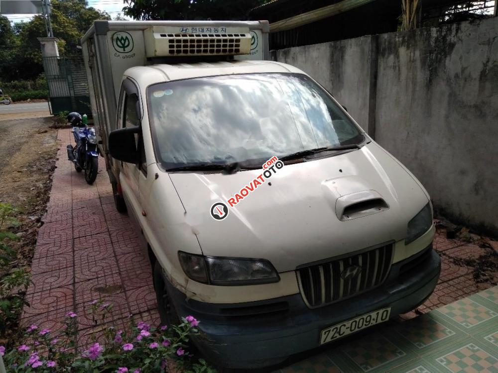 Bán xe Hyundai Libero đời 2001, màu trắng, nhập khẩu-3