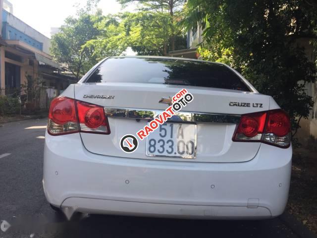 Cần bán lại xe Chevrolet Cruze 1.8LTZ đời 2014, màu trắng số tự động-4