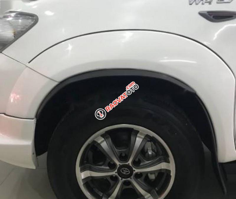 Cần bán Toyota Fortuner TRD Sportivo đời 2011, màu trắng-0