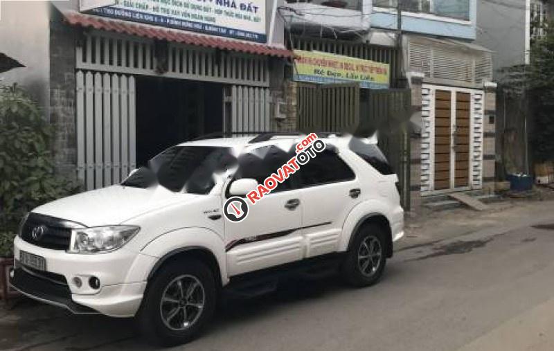 Cần bán Toyota Fortuner TRD Sportivo đời 2011, màu trắng-4