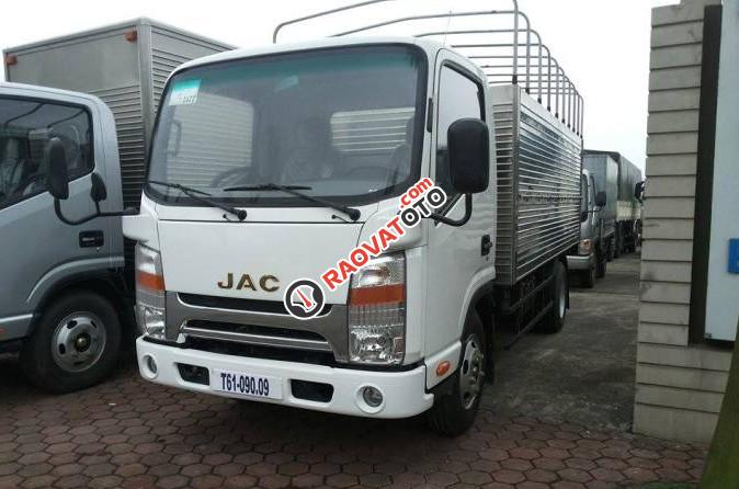 Cần bán xe tải Jac 3T45 HFC1042K2 thùng bạt, thùng dài 4m3-2