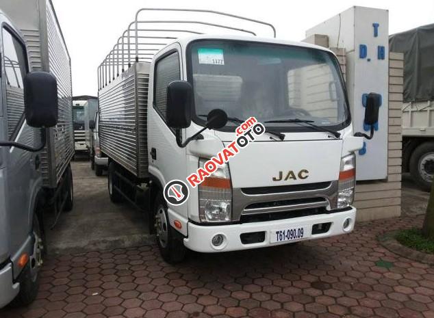 Cần bán xe tải Jac 3T45 HFC1042K2 thùng bạt, thùng dài 4m3-3