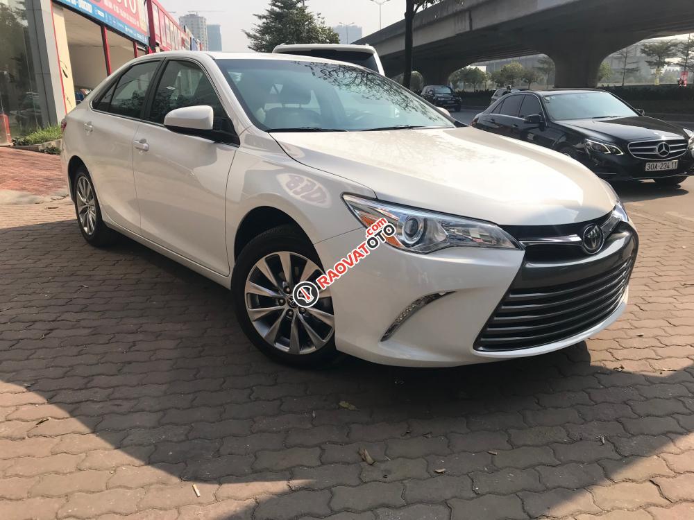 Bán ô tô Toyota Camry XLE năm 2016, màu trắng, nhập khẩu Mỹ mới 100%-1