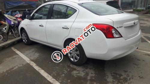 Bán xe Nissan Sunny 1.5 AT đời 2017, màu trắng-1