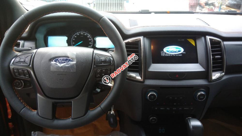 Bán Ford Ranger Wildtrak đời 2017, màu bạc, xe nhập, giá chỉ 915 triệu-5