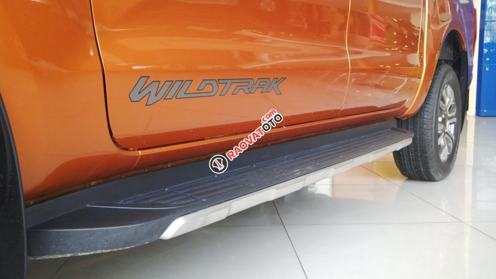 Bán Ford Ranger Wildtrak đời 2017, màu bạc, xe nhập, giá chỉ 915 triệu-3