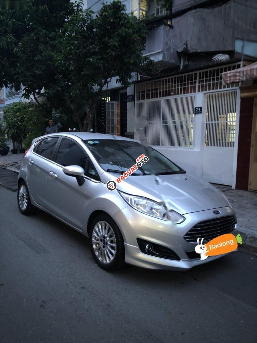 Cần bán Ford Fiesta S đời 2014, màu bạc-4