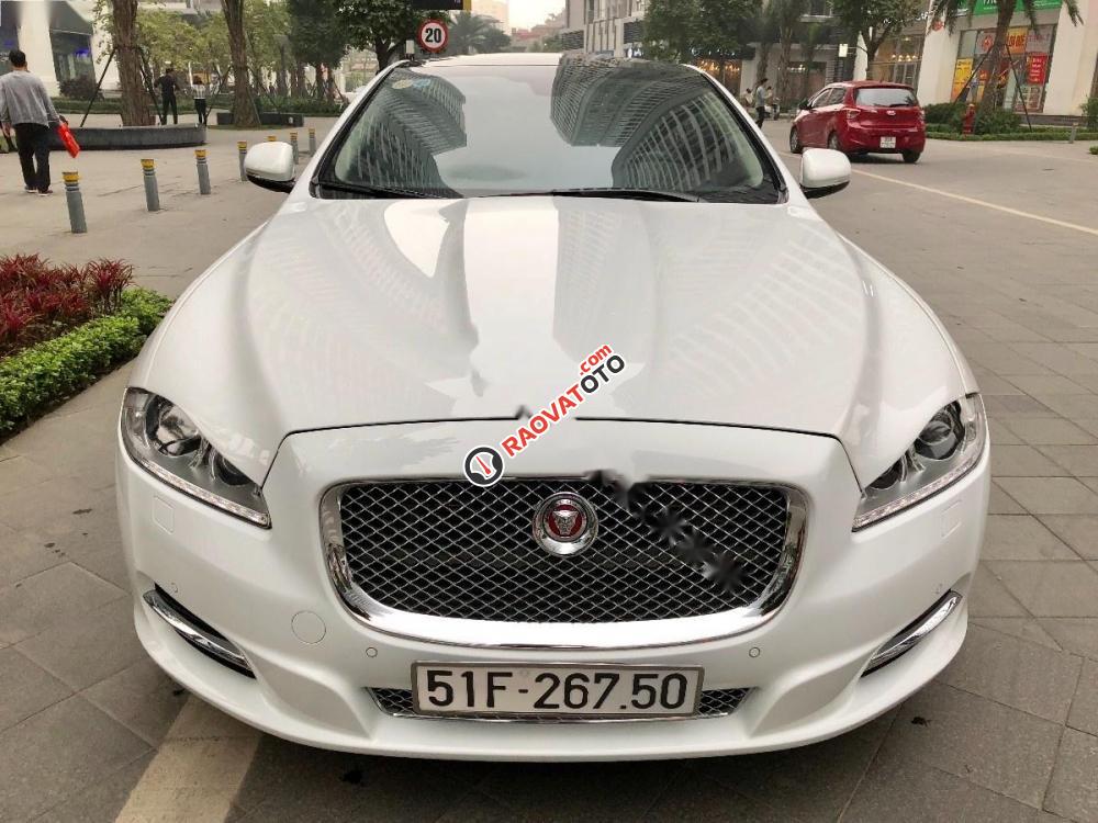 Chính chủ bán xe Jaguar XJ 2.0 đời 2014, màu trắng, xe nhập-1