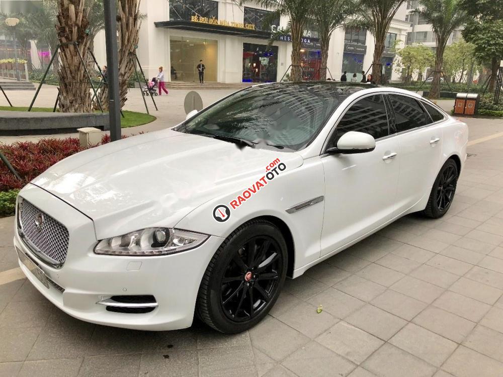 Chính chủ bán xe Jaguar XJ 2.0 đời 2014, màu trắng, xe nhập-3