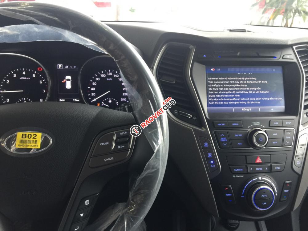 Bán Hyundai Santa Fe 2.4 AT 2018 máy xăng tiêu chuẩn, hỗ trợ vay 85% giá trị xe, hotline đặt xe: 0948.94.55.99 - 0935.90.41-2