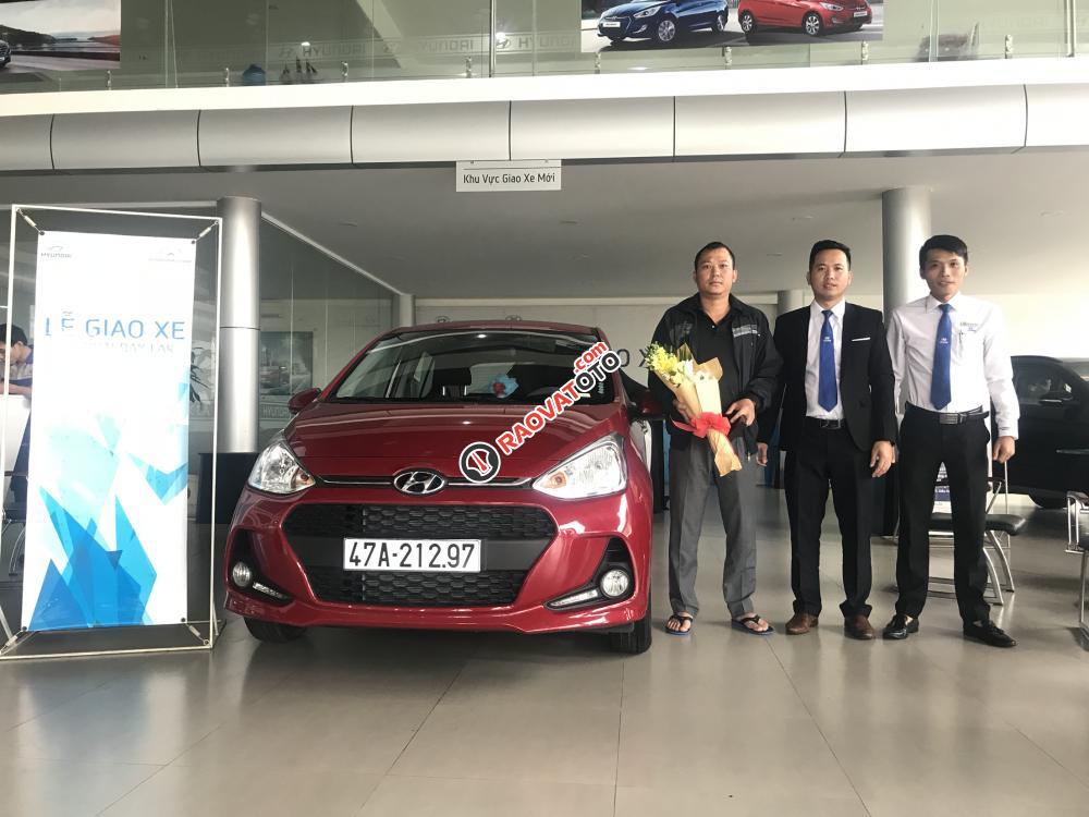 Bán Hyundai Grand i10 1.0 MT 2018 bản gia đình. Hỗ trợ vay vốn 85% giá trị xe, Hotline đặt xe: 0948.94.55.99 - 0935.90.41.41-13