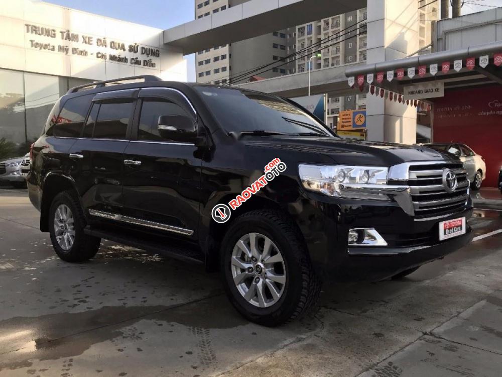 Bán Toyota Land Cruiser V8 đời 2016, màu đen, nhập khẩu số tự động-0