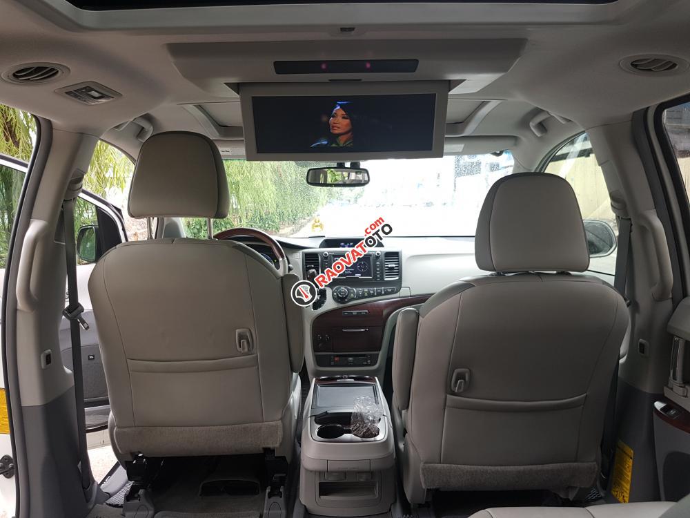 Bán xe Toyota Sienna 3.5 Limited, sản xuất 2014 đăng ký lần đầu 2016, màu trắng bản đủ-12