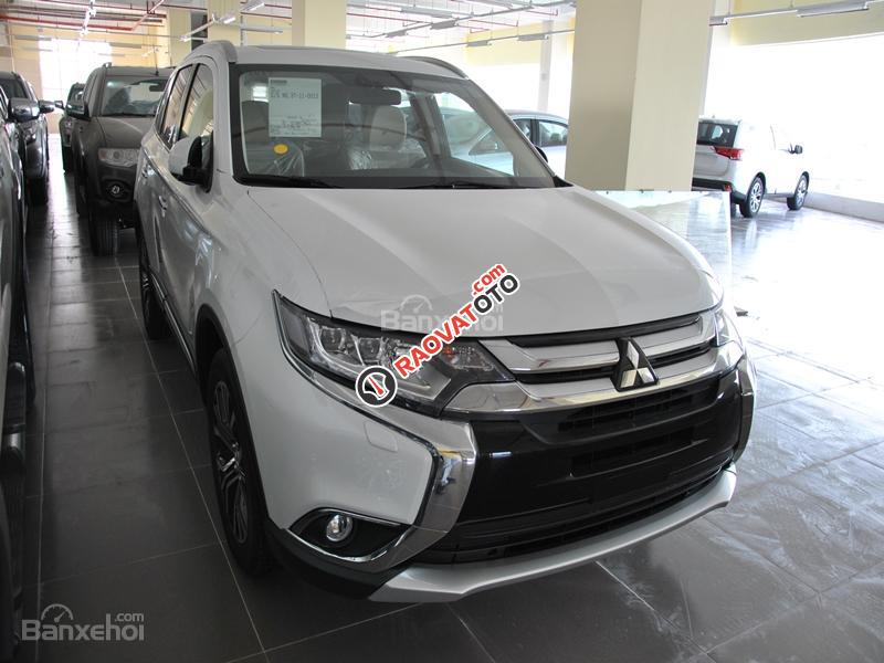 Bán Mitsubishi Outlander- xe 7 chỗ giá tốt tại Quảng Bình- LH 0935445730-2