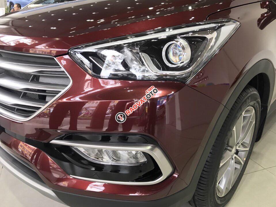 Hyundai Santa Fe 2.4 AT tiêu chuẩn. Hỗ trợ vay 90% giá trị xe. Hotline đặt xe: 0935.90.41.41 - 0948.94.55.99-3