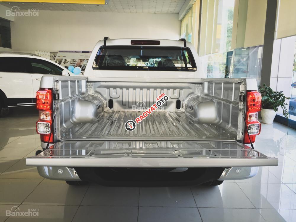 Chevrolet Colorado 2017, hỗ trợ vay ngân hàng 90%, gọi Ms. Lam 0939193718-13