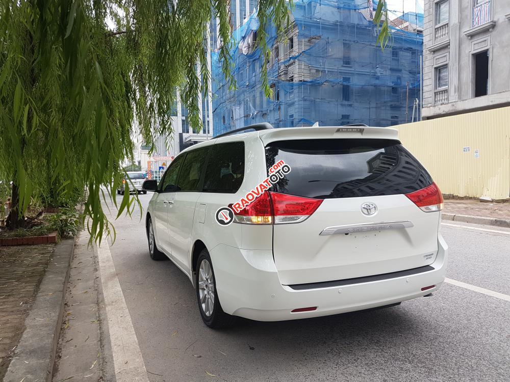 Bán xe Toyota Sienna 3.5 Limited, sản xuất 2014 đăng ký lần đầu 2016, màu trắng bản đủ-15