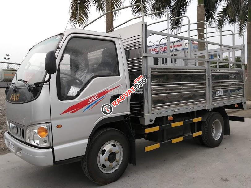 Nam Định bán xe tải 2.4 tấn, máy Isuzu, trả góp - 0888.141.655-3