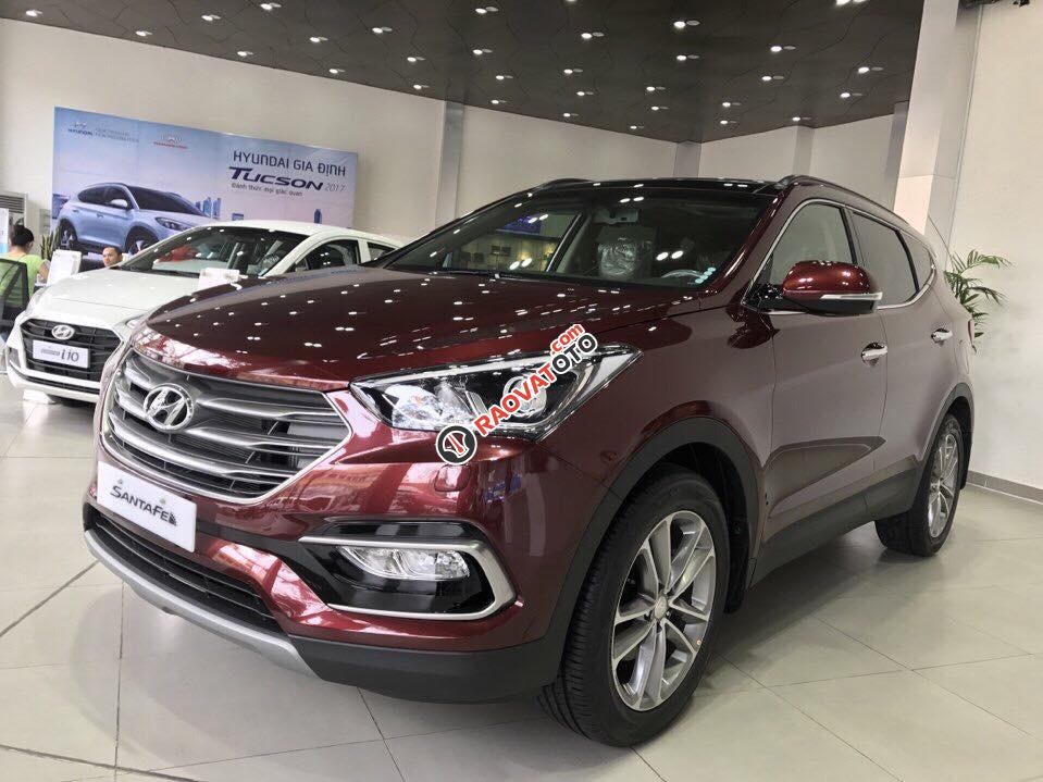 Hyundai Santa Fe 2.4 AT tiêu chuẩn. Hỗ trợ vay 90% giá trị xe. Hotline đặt xe: 0935.90.41.41 - 0948.94.55.99-7