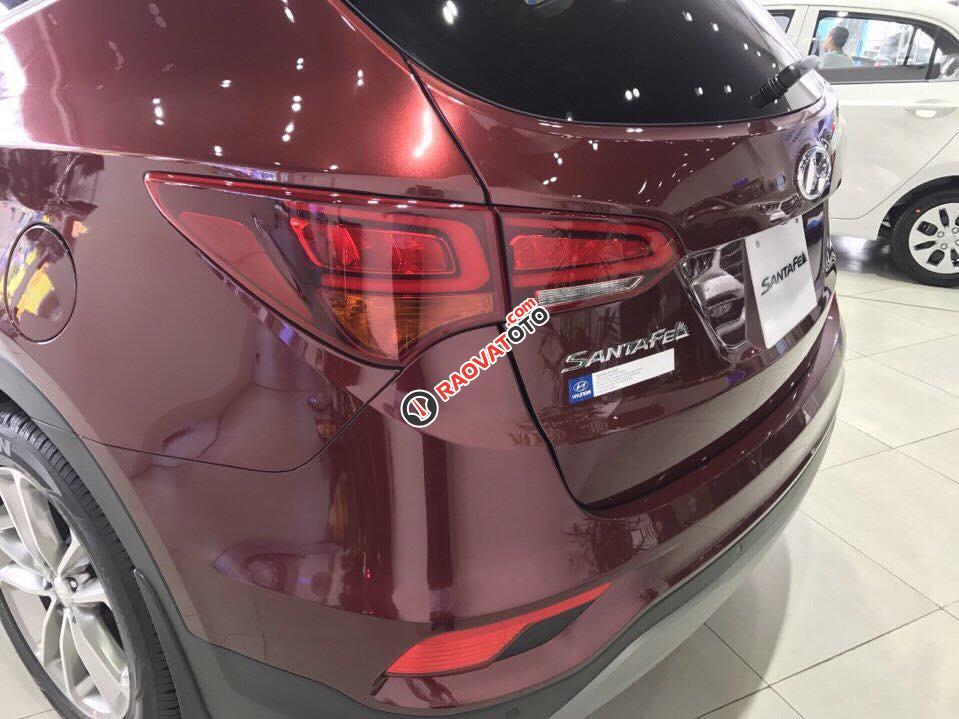 Hyundai Santa Fe 2.4 AT tiêu chuẩn. Hỗ trợ vay 90% giá trị xe. Hotline đặt xe: 0935.90.41.41 - 0948.94.55.99-1