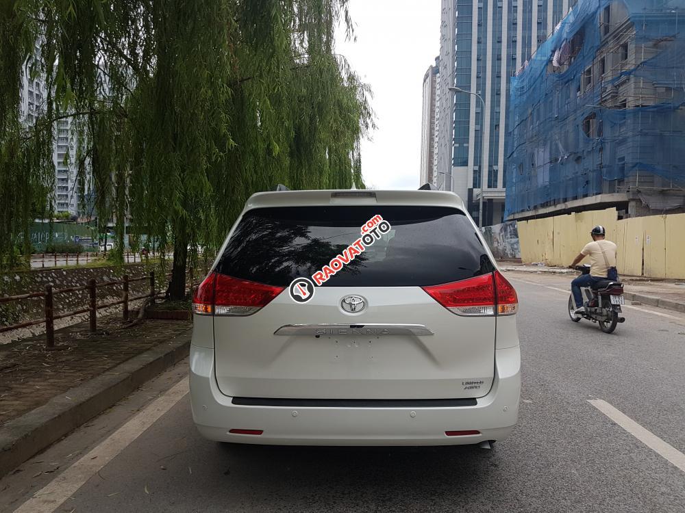 Bán xe Toyota Sienna 3.5 Limited, sản xuất 2014 đăng ký lần đầu 2016, màu trắng bản đủ-16