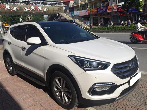 Bán xe Hyundai Santa Fe 2.2AT đời 2017, màu trắng-0