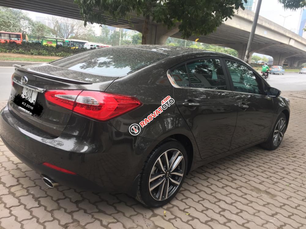 Bán xe Kia K3 1.6 đời 2016, màu nâu, giá 590tr-1