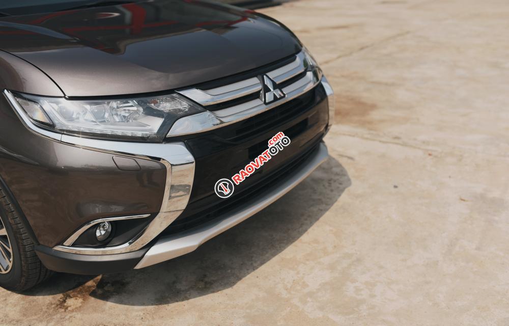 Mua xe Mitsubishi Outlander bản 2.4 2017 tại Quảng Bình-0