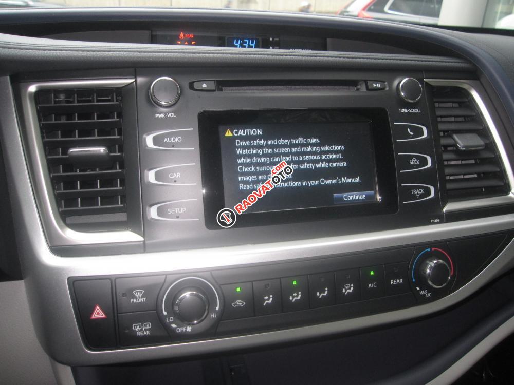 Cần bán Toyota Highlander LE đời 2017, màu trắng, nhập khẩu nguyên chiếc-2