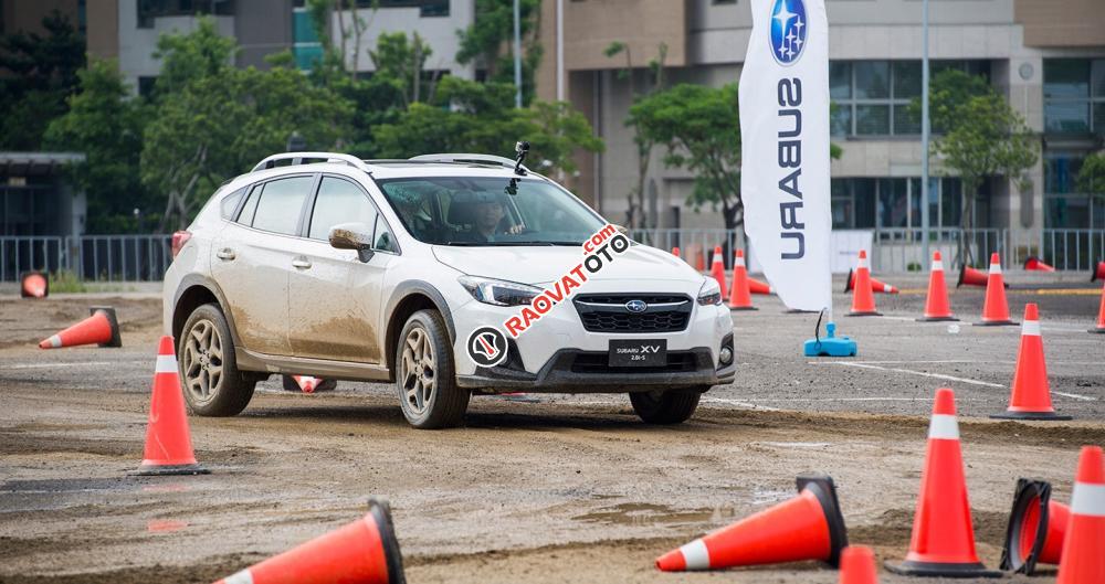 Bán xe Subaru 2.0 IS 2018 giảm 3% phiên bản Eyesight, thiết kế nhỏ gọn, LH lái thử: 093.22222.30-0