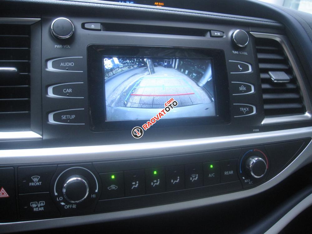 Cần bán Toyota Highlander LE đời 2017, màu trắng, nhập khẩu nguyên chiếc-0