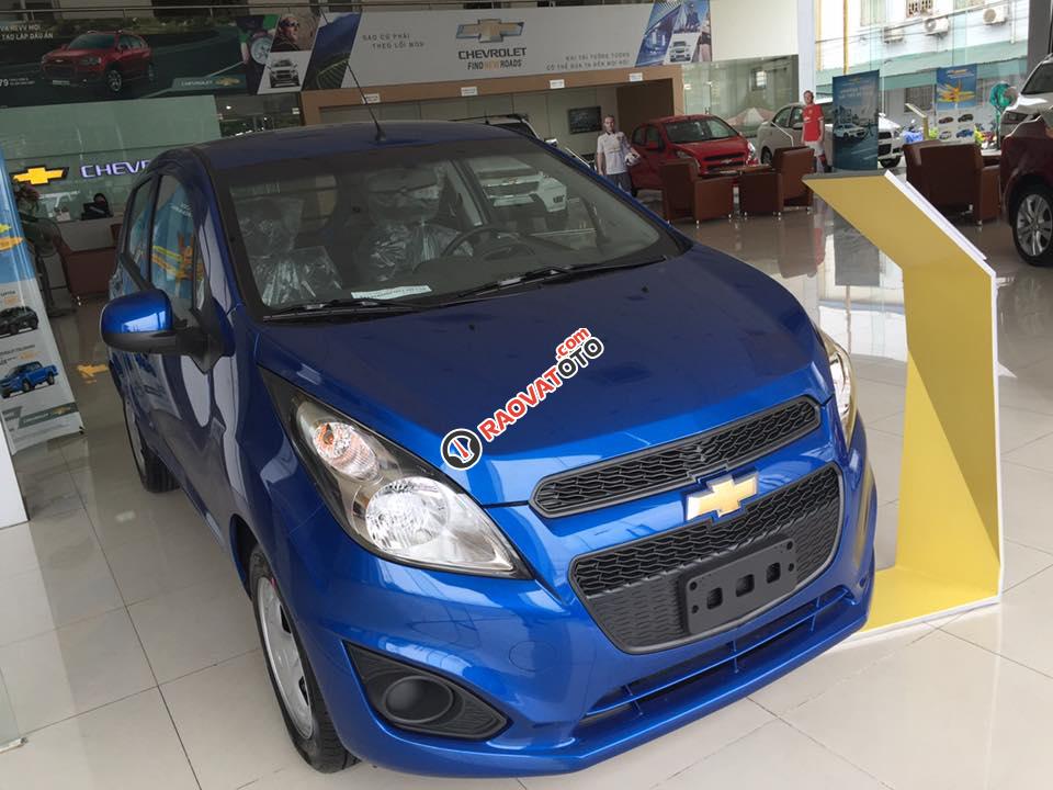 Bán xe Chevrolet Spark 2 chỗ dành cho chị em phụ nữ đưa đón con đi học và đi chợ-4