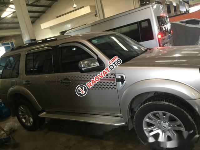 Bán ô tô Ford Everest 4x2 MT đời 2014, màu ghi hồng-4