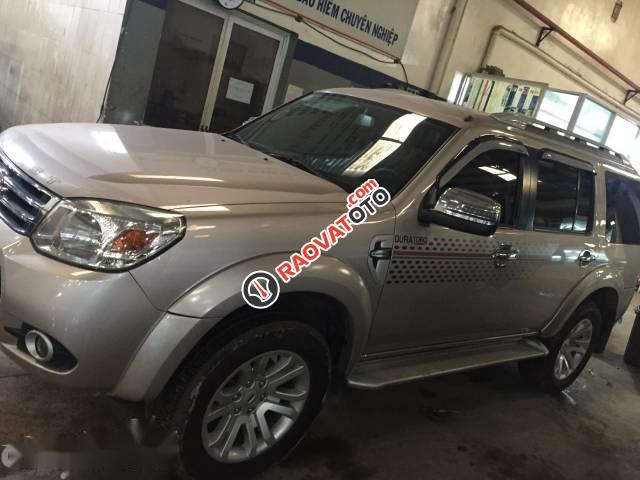 Bán ô tô Ford Everest 4x2 MT đời 2014, màu ghi hồng-0