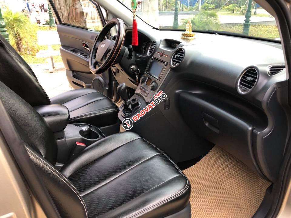 Bán Kia Carens 2.0 EXMT, sản xuất 2016, màu vàng cát, số sàn-1