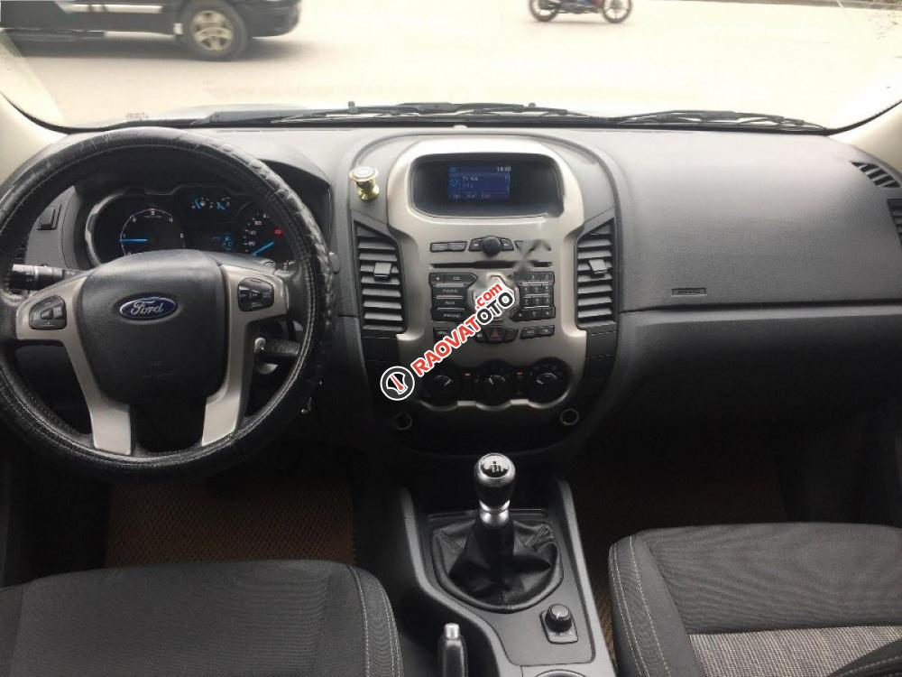 Cần bán Ford Ranger XLT 4x4 MT sản xuất 2014, màu bạc, xe nhập số sàn, 568tr-5