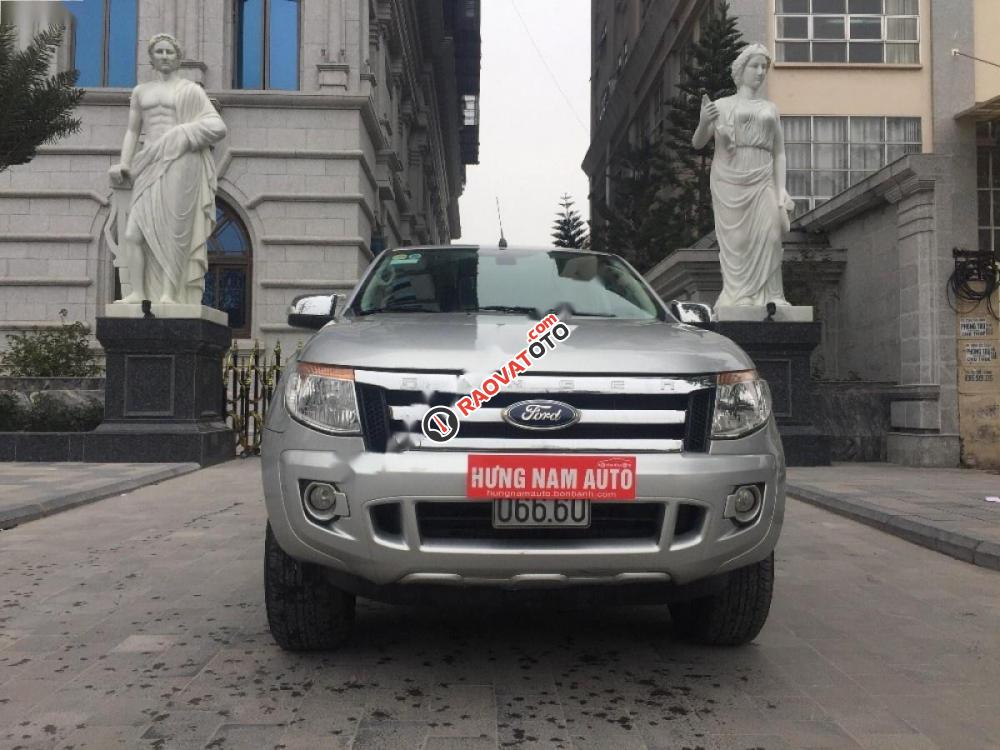 Cần bán Ford Ranger XLT 4x4 MT sản xuất 2014, màu bạc, xe nhập số sàn, 568tr-0